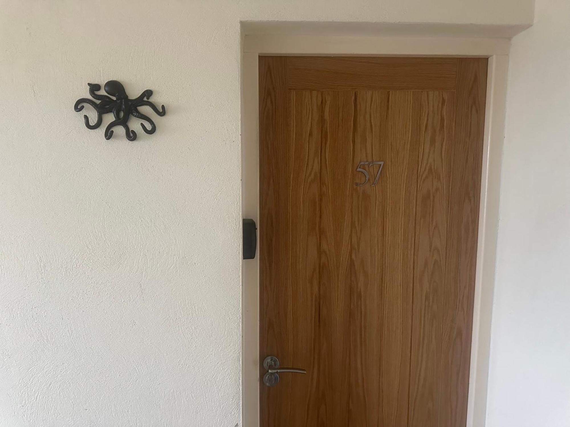 Tranquil One Bed Flat Apartment Newquay (Cornwall)